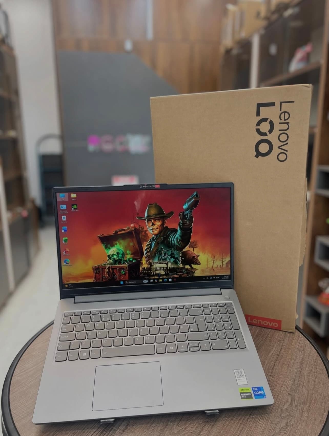 Lenovo LOQ 15IAX9E neuf avec sous emballage   Box - 2