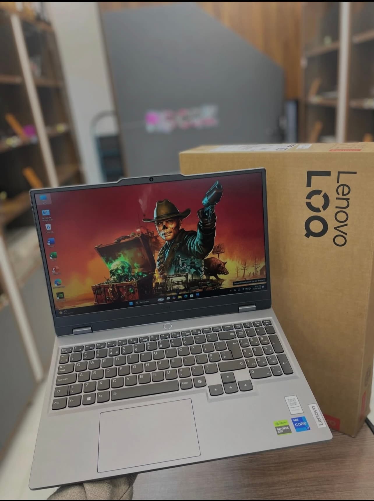 Lenovo LOQ 15IRX9 neuf sous emballage   Box - 1