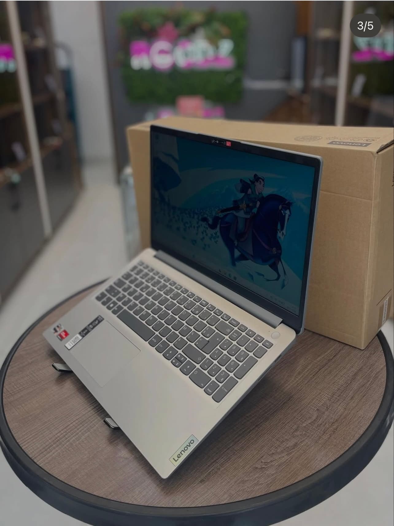 Lenovo Ideapad 1 peu utilisé avec sa boite  ( Ref : V16-120)  - 3