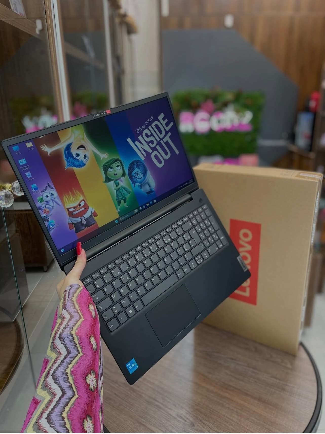 Lenovo V15 G4 neuf sous emballage  ( Ref : V15-109)  - 1