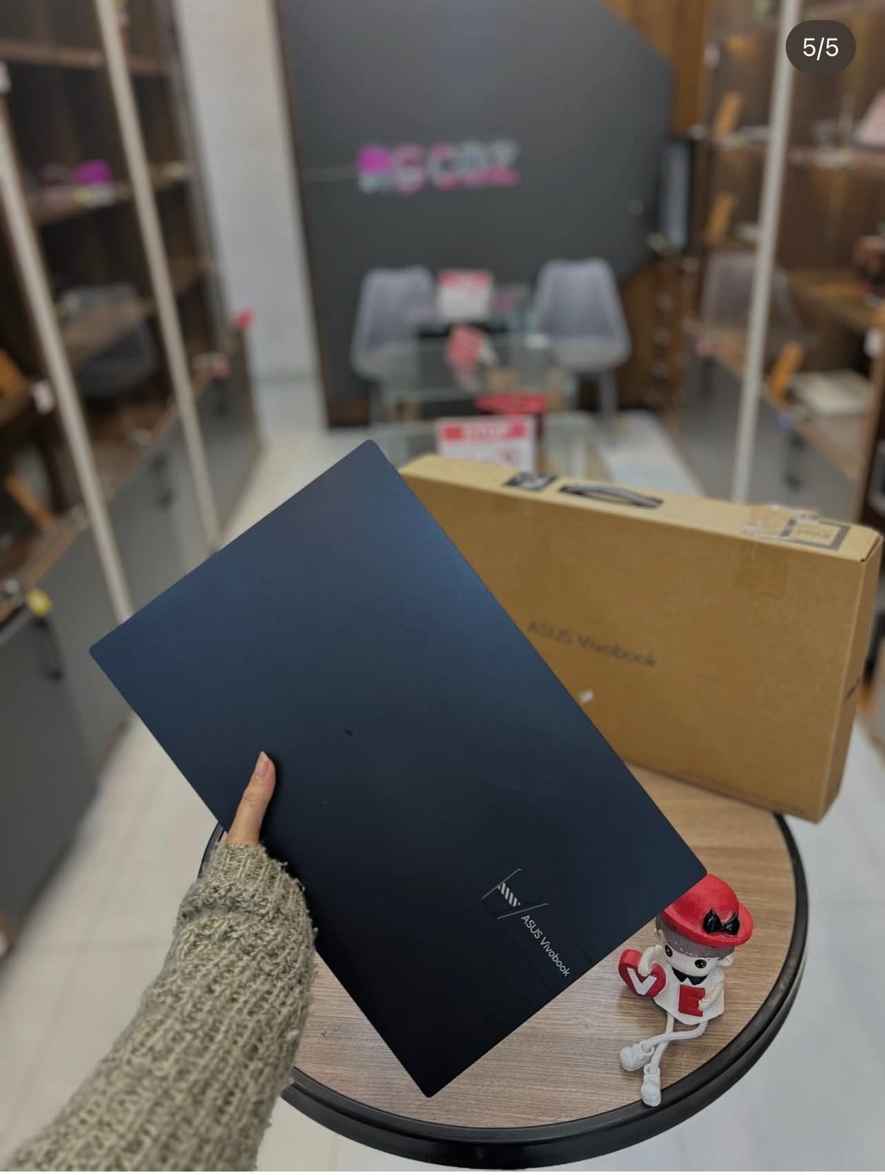 ASUS Vivobook 17 Neuf sous emballage  ( Ref : V15-114)  - 5