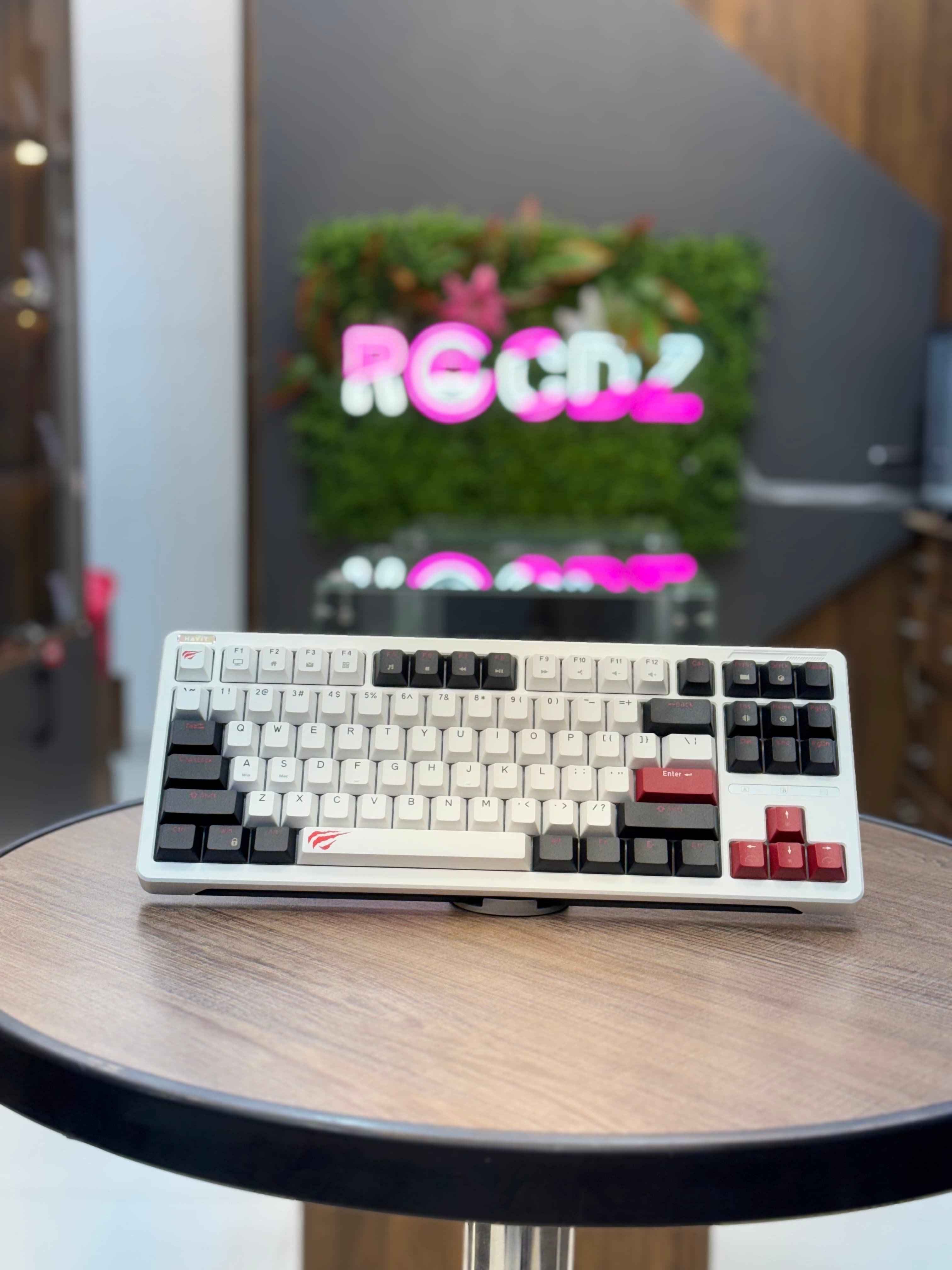Clavier mécanique Havit KB902L sans fil RGB  - 1