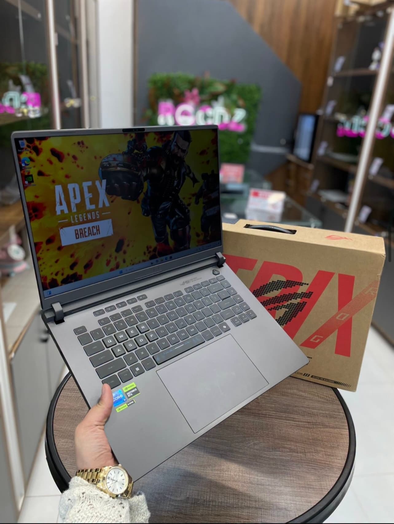 ASUSTeK ROG STRIX G16 ( Ref : V11-82)  - 1